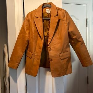 Vintage Like New Bagatelle 100% leather camel colored Sz 10 jacket/blazer